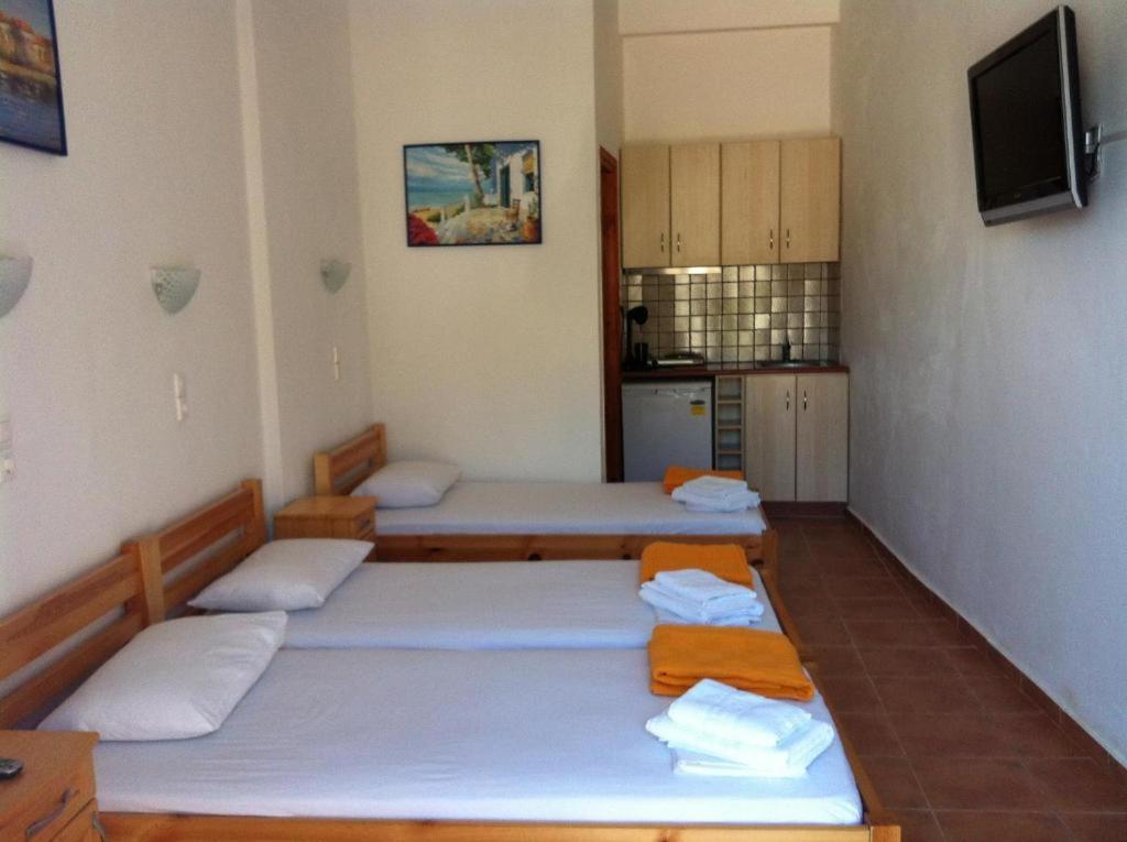 Lydia Mare Aparthotel Ágios Kírykos Стая снимка