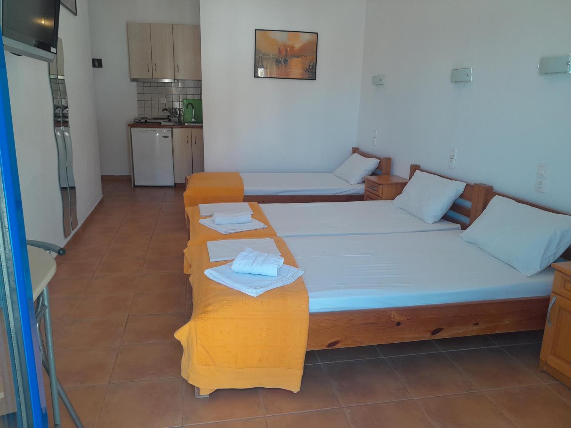 Lydia Mare Aparthotel Ágios Kírykos Стая снимка