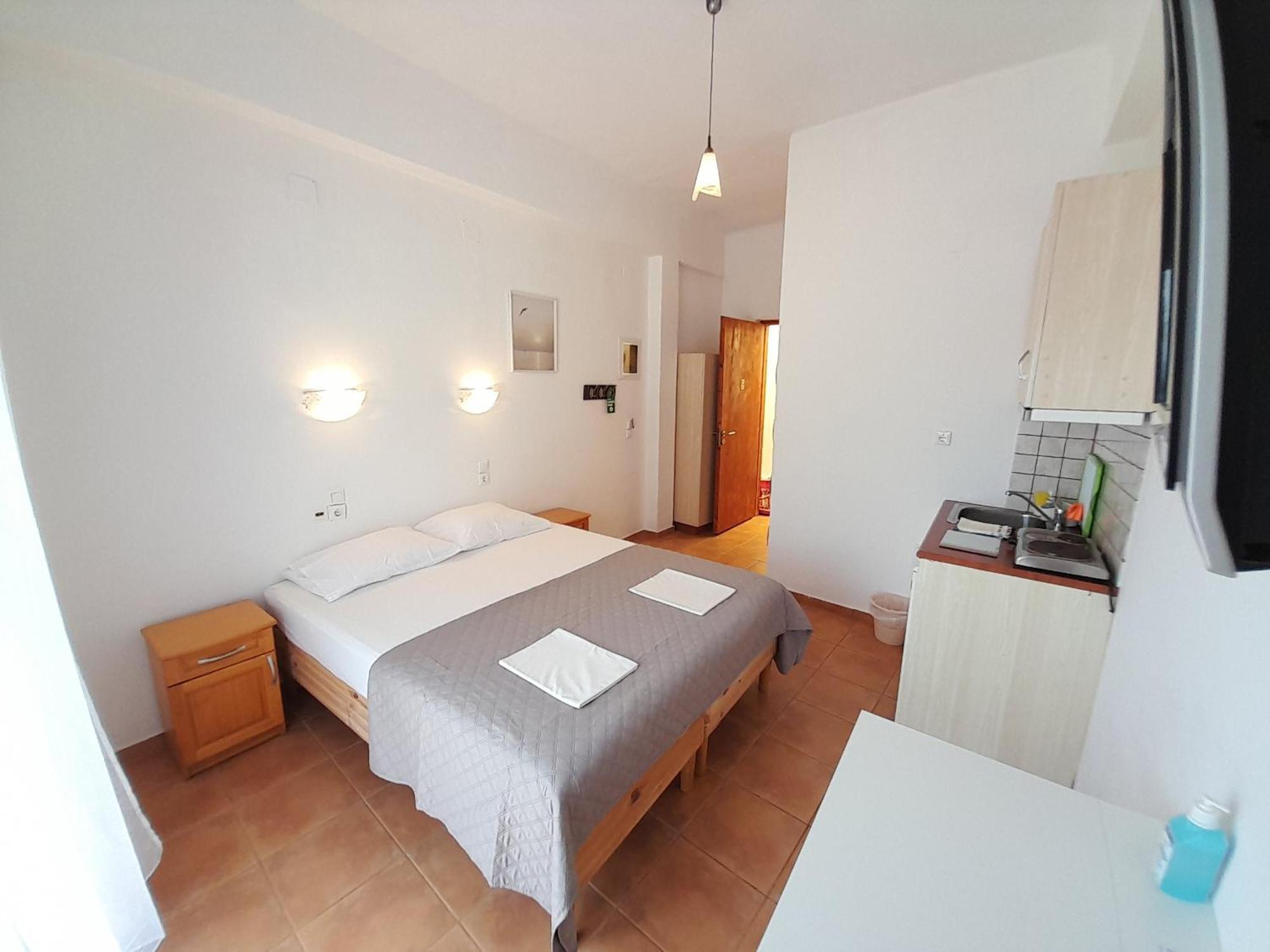Lydia Mare Aparthotel Ágios Kírykos Стая снимка
